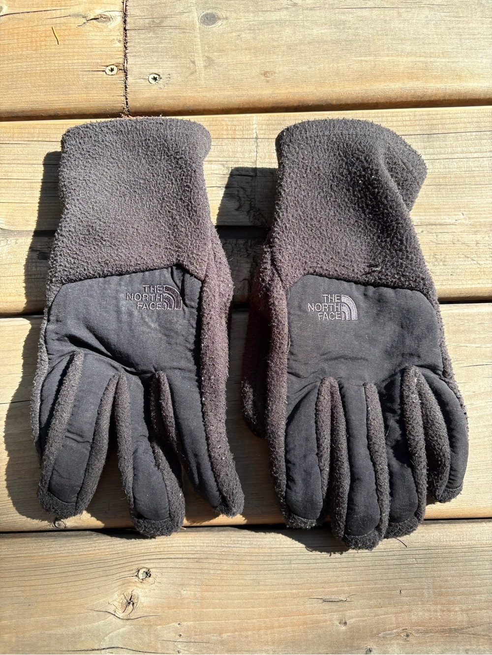 The North Face Black unisex Fleece Lined Gloves